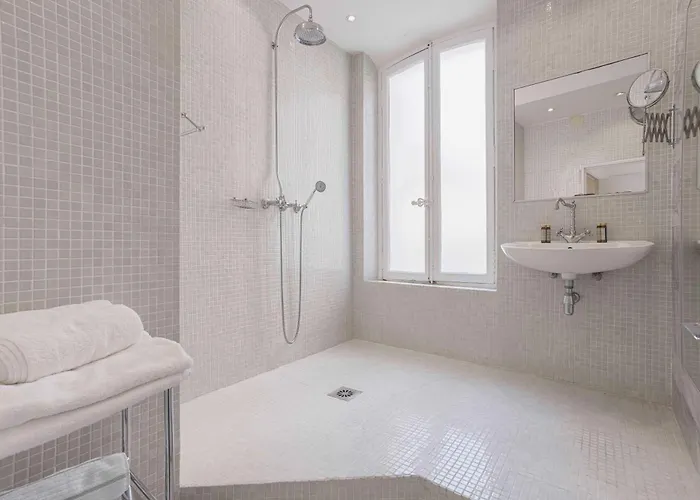 Apartment White Meynadier  Citycenter - Congres - Terrasse - Clim - Wifi